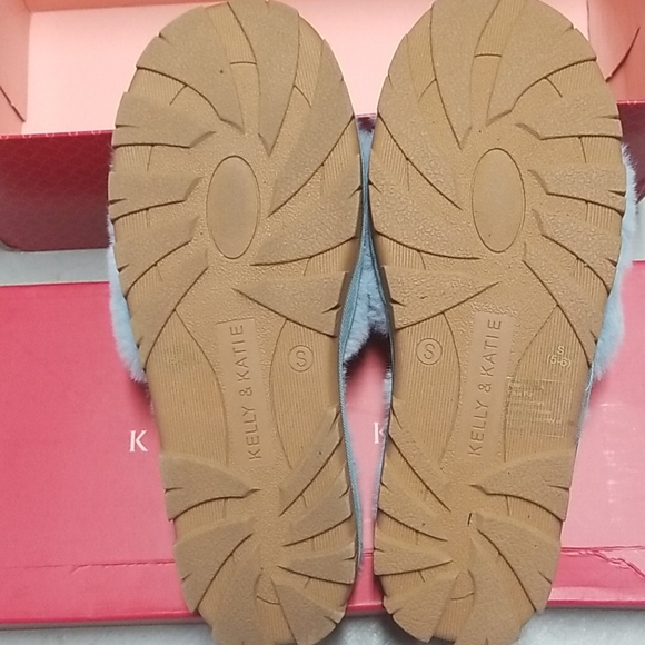 Plush Furry Slide Sandals - Picture 6 of 10